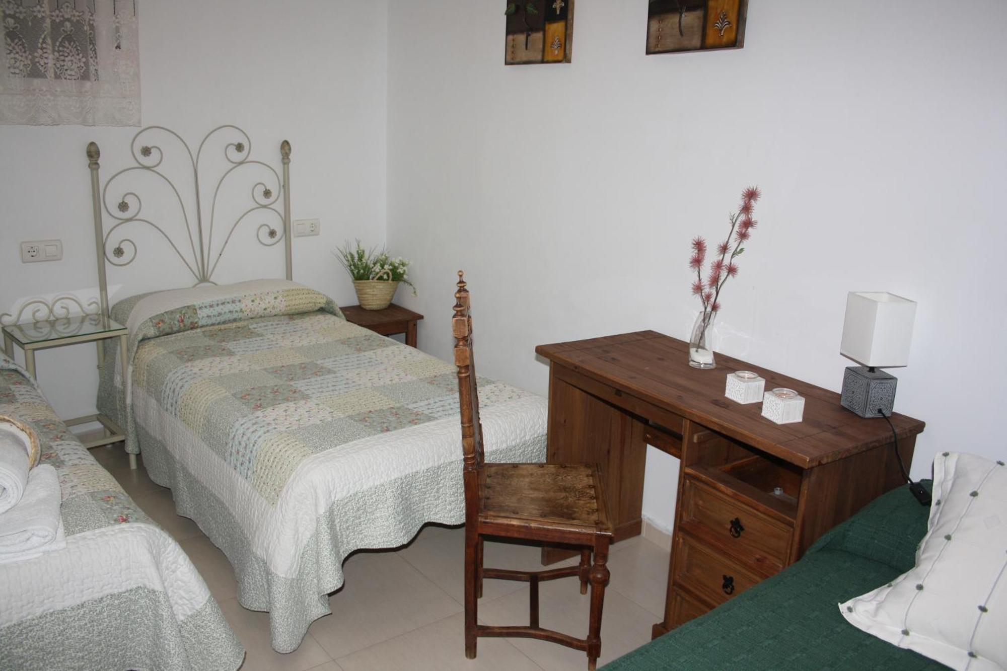 Casa Rural La Plaza Almoharin Exterior foto